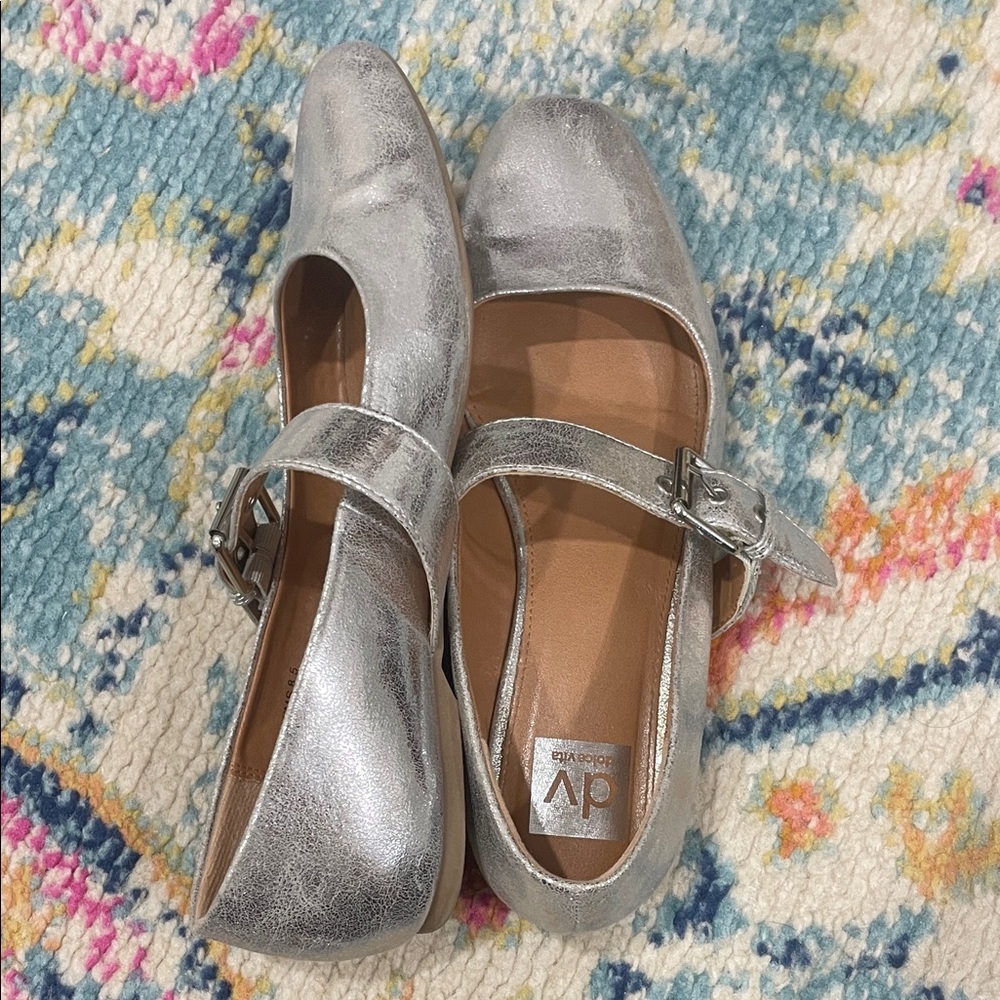 DV by Dolce Vita Silver Mary Jane Flats - Picture 2 of 4